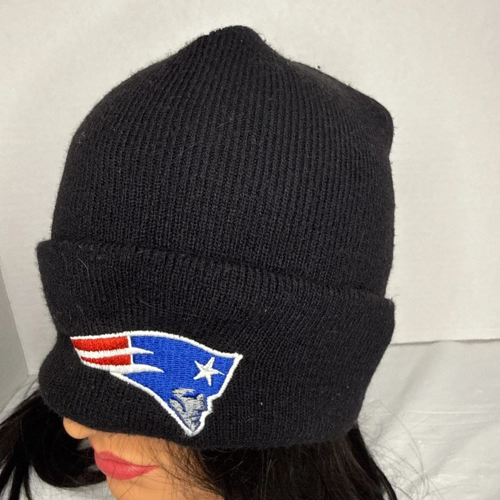 Vintage Logo‎ Athletic New England Patriots Striped Beanie Hat Blue Black USA